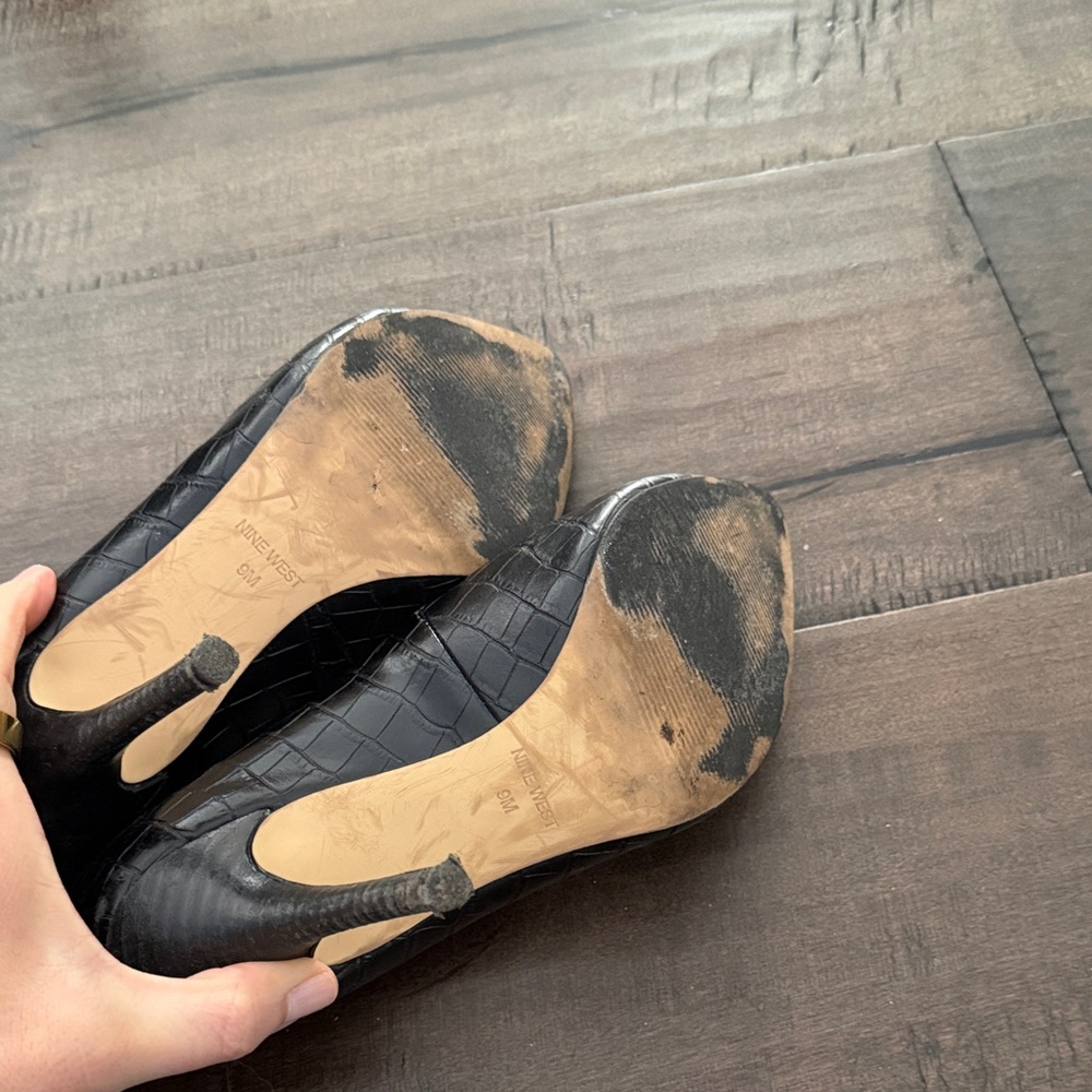 Nine West Black Croc-Pattern Heels - Picture 3 of 3